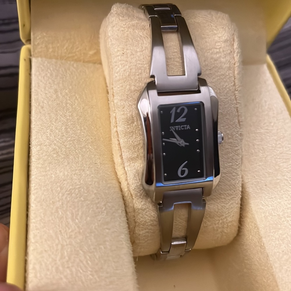 INVICTA Watch - Picture 3 of 5